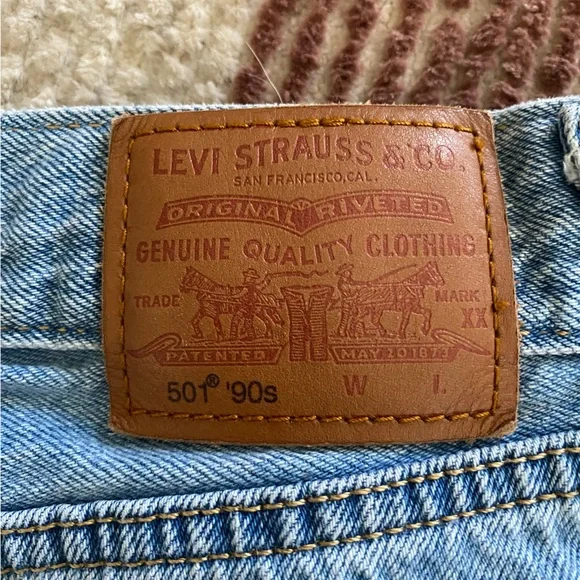 Levi's Women's Blue Jeans - Picture 5 of 6